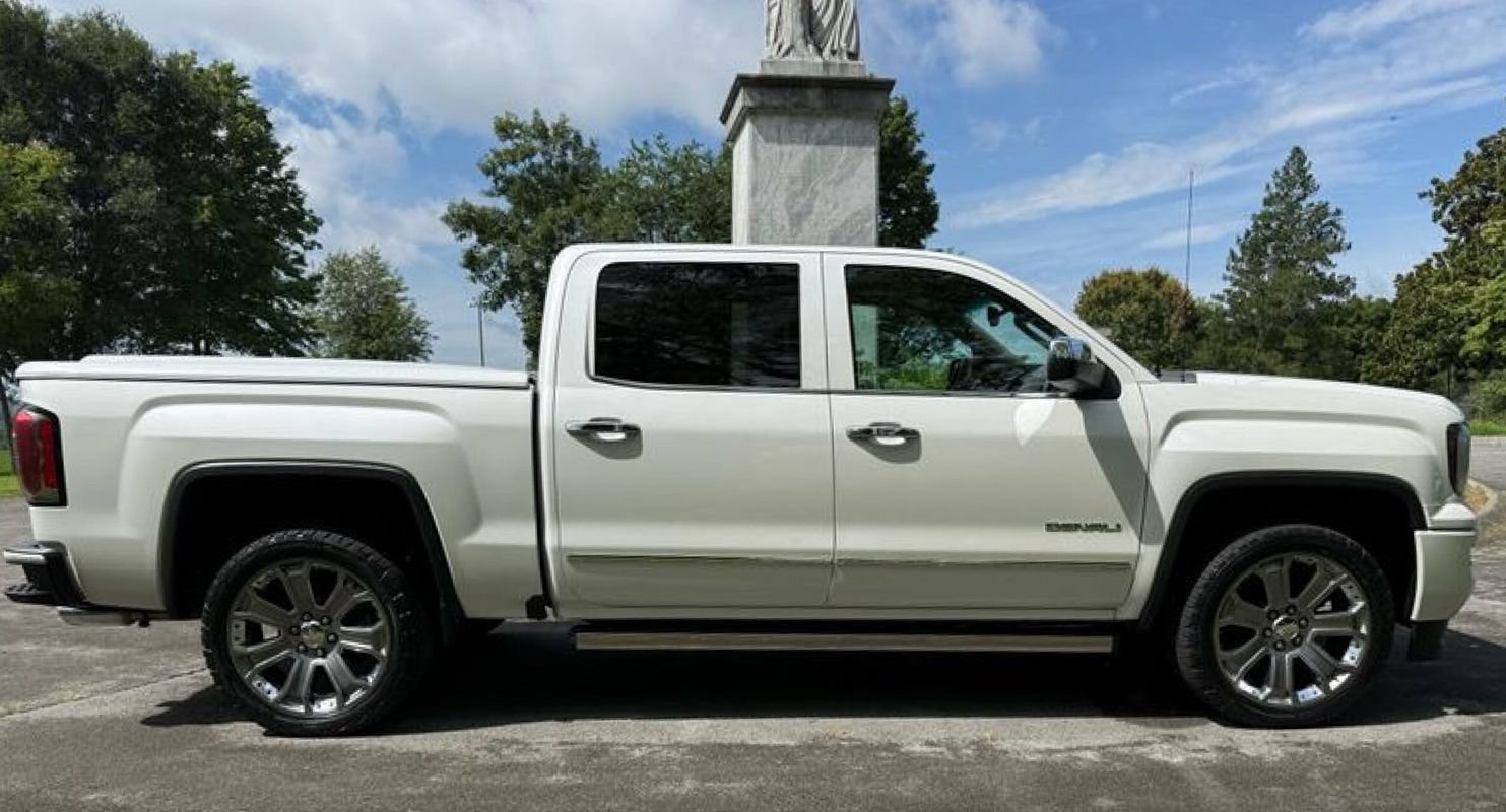 Used 2018 GMC Sierra 1500 Denali w/ Denali Ultimate Package AWD/4WD image 6