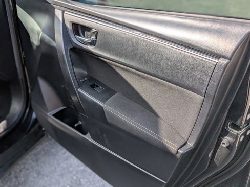 Used 2019 Toyota Corolla LE FWD image 21