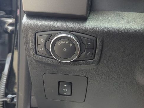 Used 2016 Ford F150 XLT w/ Equipment Group 302A Luxury AWD/4WD image 24