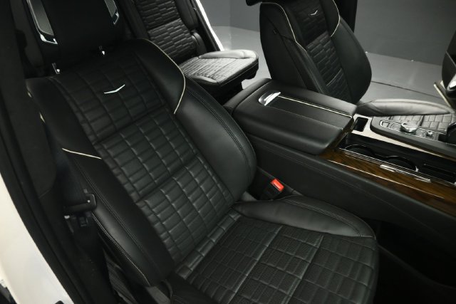 Used 2023 Cadillac Escalade Sport Platinum w/ LPO, ONYX Package AWD/4WD image 59