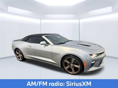 Used 2017 Chevrolet Camaro SS RWD image 8