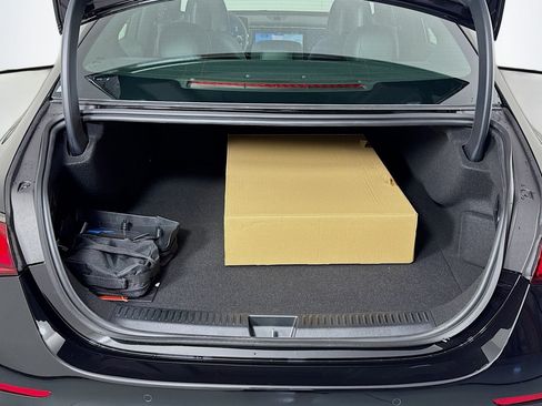 New 2026 Mercedes-Benz E 53 AMG e 4MATIC Sedan image 22