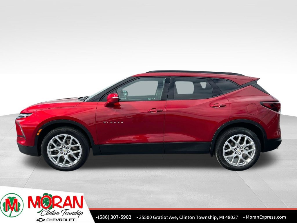 Certified 2024 Chevrolet Blazer LT FWD image 3