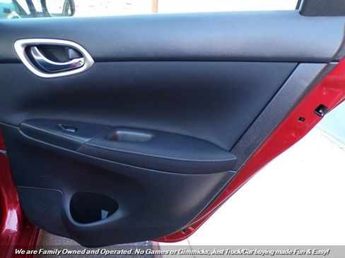 Used 2015 Nissan Sentra SV FWD image 18