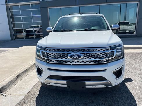 Used 2021 Ford Expedition Platinum RWD image 2