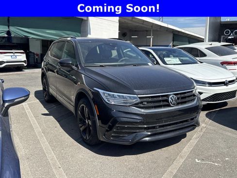 Used 2024 Volkswagen Tiguan SE R-Line FWD image 1