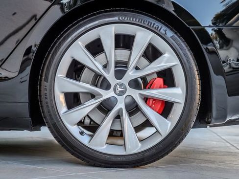 Used 2021 Tesla Model S Performance image 14