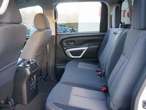 Used 2024 Nissan Titan SV w/ SV Convenience Package AWD/4WD image 33