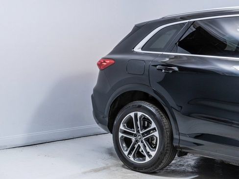 Used 2025 Audi Q5 Premium w/ Convenience Package AWD/4WD image 11