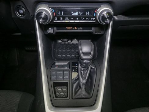 Used 2019 Toyota RAV4 XLE w/ All Weather Liner Package image 29