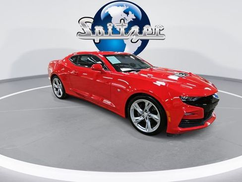 Used 2019 Chevrolet Camaro SS image 2