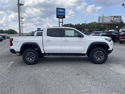 New 2026 Chevrolet Colorado ZR2 w/ Technology Package image 2