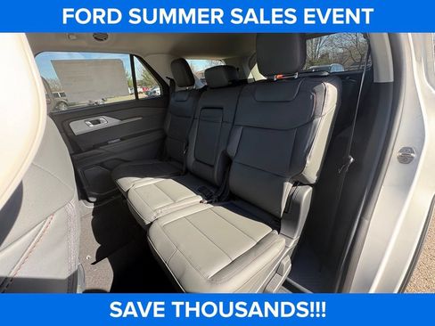 New 2026 Ford Explorer Active w/ Active Comfort Package AWD/4WD image 12