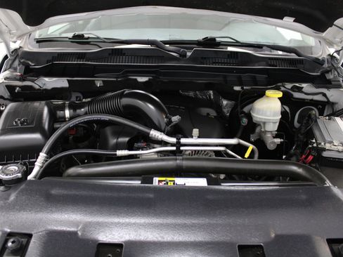 Used 2017 RAM 1500 Express image 8