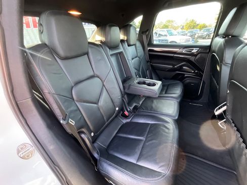 Used 2013 Porsche Cayenne AWD/4WD image 36