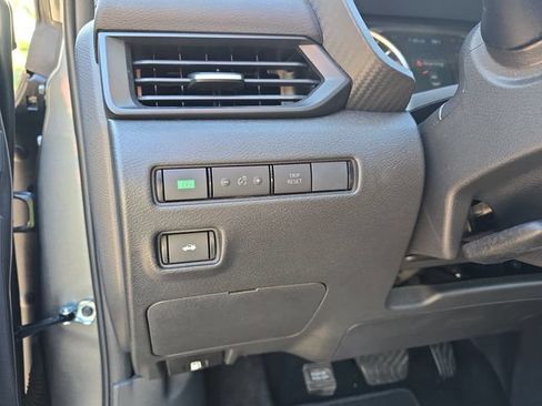 Used 2025 Nissan Sentra S FWD image 31