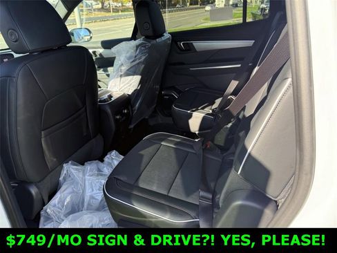 New 2026 Buick Enclave Preferred w/ Power Package image 8