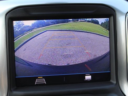 Used 2022 Chevrolet Silverado 1500 LT image 7