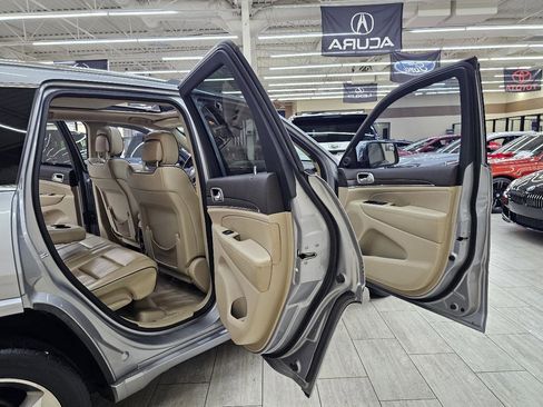 Used 2015 Jeep Grand Cherokee Overland image 15