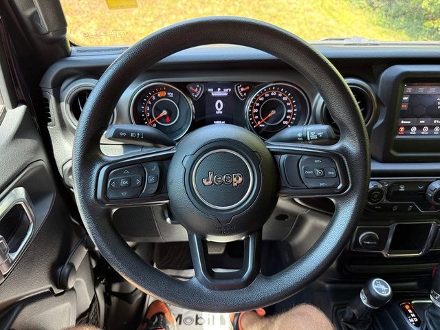 Used 2023 Jeep Wrangler Sport AWD/4WD image 17