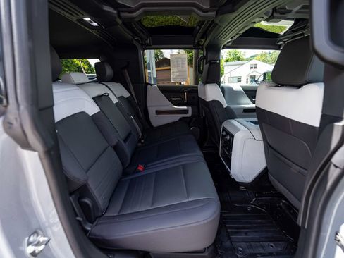 Used 2025 GMC Hummer EV 2X AWD/4WD image 22