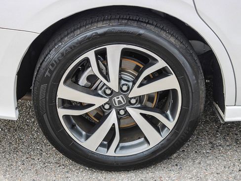 Used 2023 Honda Odyssey Touring image 12