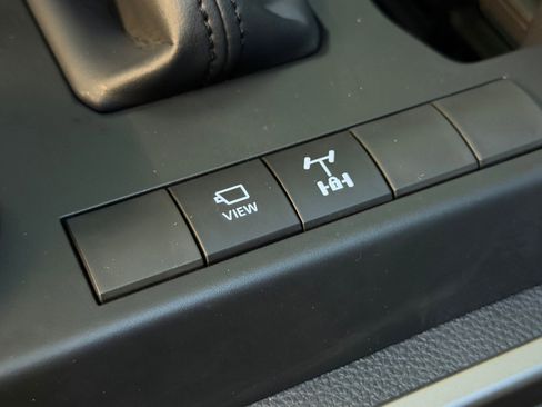 Used 2025 Toyota 4Runner TRD Off-Road Premium AWD/4WD image 37