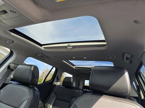 Used 2021 GMC Acadia SLT image 6