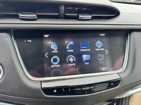 Used 2019 Cadillac XT5 AWD image 32