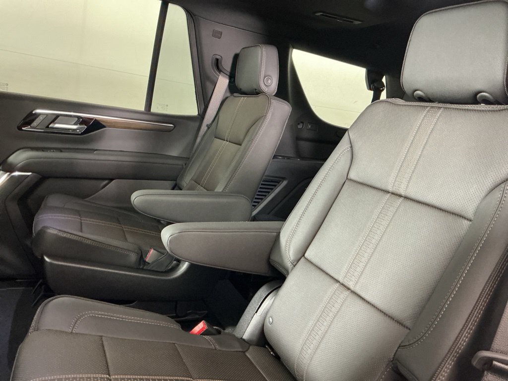 New 2026 Chevrolet Tahoe High Country AWD/4WD image 9