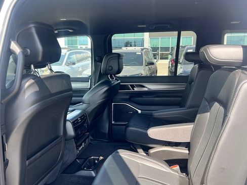 New 2026 Jeep Grand Wagoneer 2WD image 9