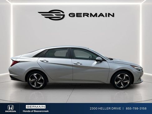 Used 2023 Hyundai Elantra Limited w/ Cargo Package FWD image 6