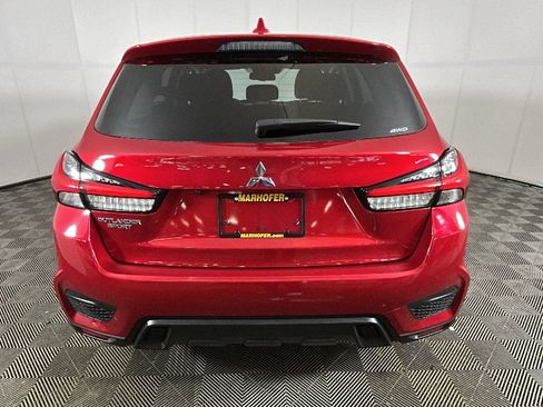 Used 2025 Mitsubishi Outlander Sport ES AWD/4WD image 3