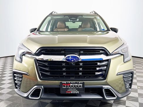 Used 2025 Subaru Ascent Touring AWD/4WD image 2