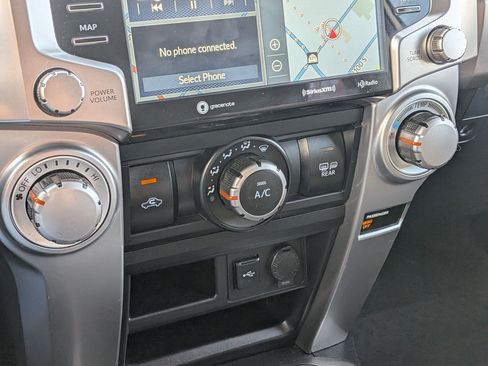 Used 2021 Toyota 4Runner SR5 image 23