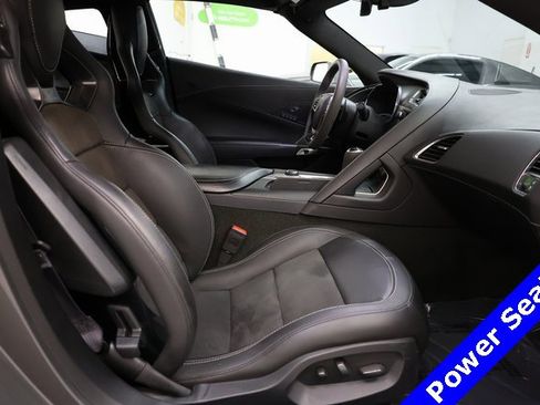 Used 2016 Chevrolet Corvette Z06 w/ 3LZ Preferred Equipment Group image 29