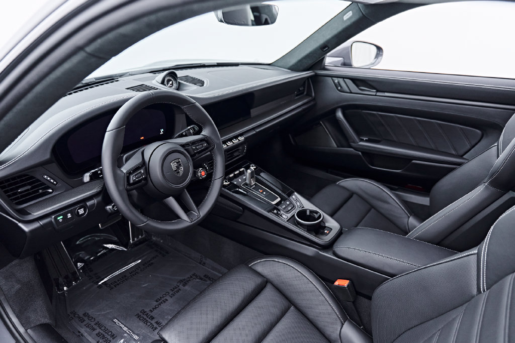 Used 2026 Porsche 911 Turbo S AWD/4WD image 2