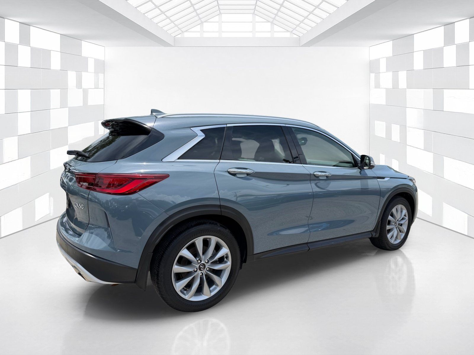 Used 2022 INFINITI QX50 Essential FWD image 7