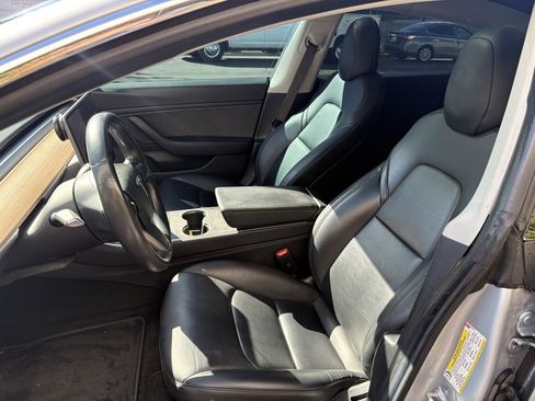 Used 2018 Tesla Model 3 Long Range image 7