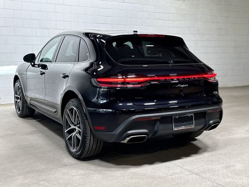Certified 2026 Porsche Macan AWD/4WD image 3