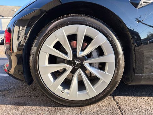 Used 2022 Tesla Model 3 image 32