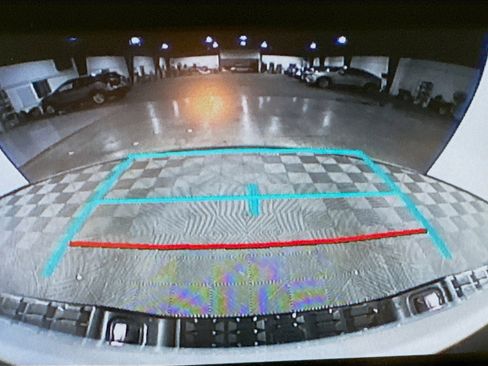 Used 2022 Toyota Tacoma SR image 18