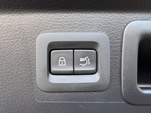 Used 2023 MAZDA CX-50 AWD 2.5 Turbo w/ Cargo Package image 36