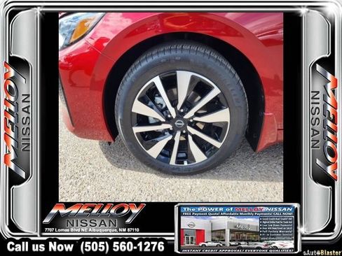 Used 2025 Nissan Sentra SV w/ SV Premium Package image 17