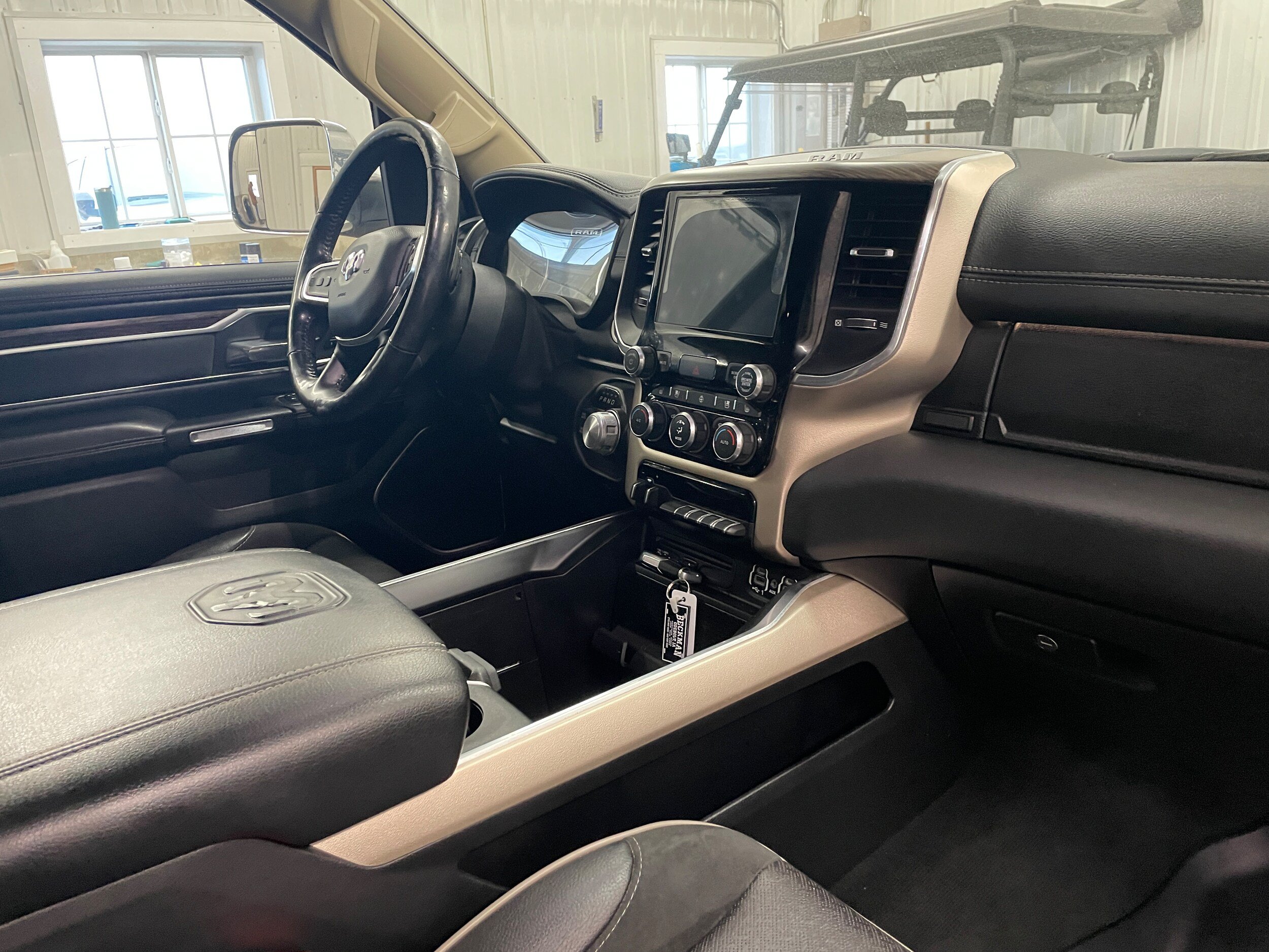 Used 2019 RAM 1500 Laramie AWD/4WD image 38