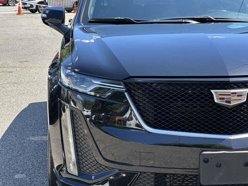 Used 2023 Cadillac XT6 Sport AWD/4WD image 9