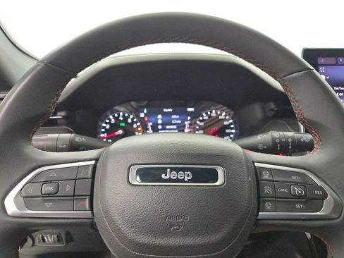 Used 2024 Jeep Compass Trailhawk image 32