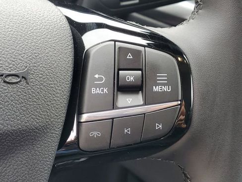 New 2025 Ford Escape SE w/ Class II Trailer Tow Package image 17