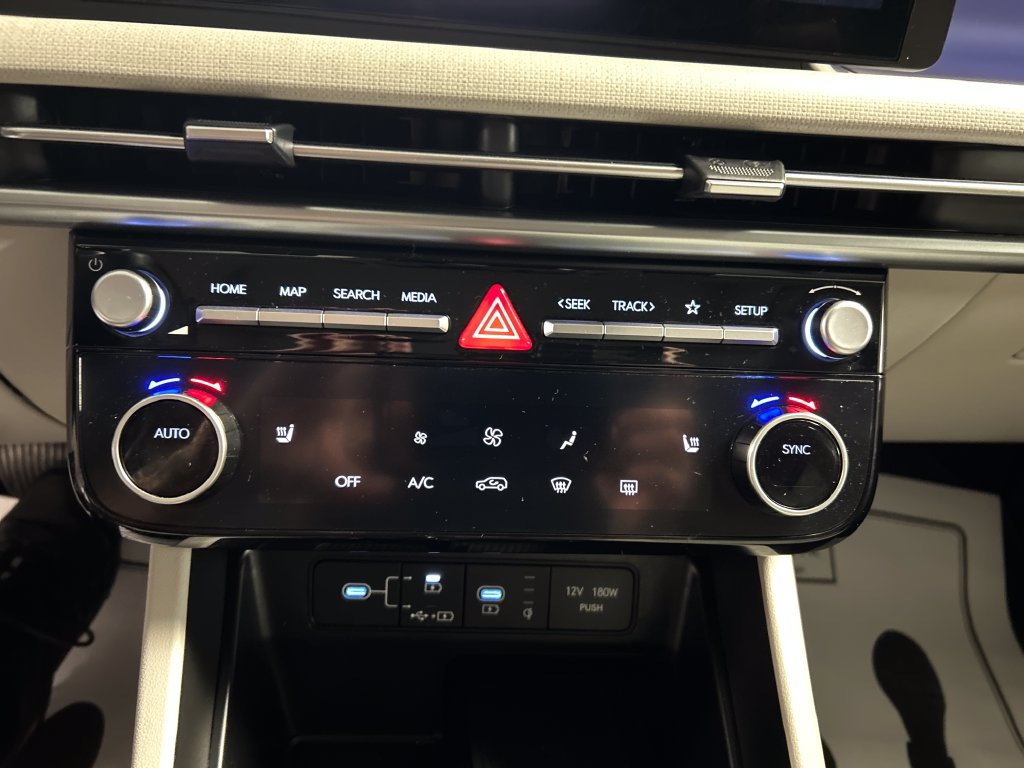 Used 2026 Hyundai Tucson SEL FWD image 17