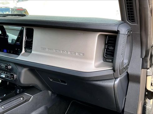 Used 2025 Ford Bronco Outer Banks image 20
